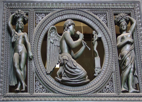 BERLÍN08 (055) Porta del museu Egipci